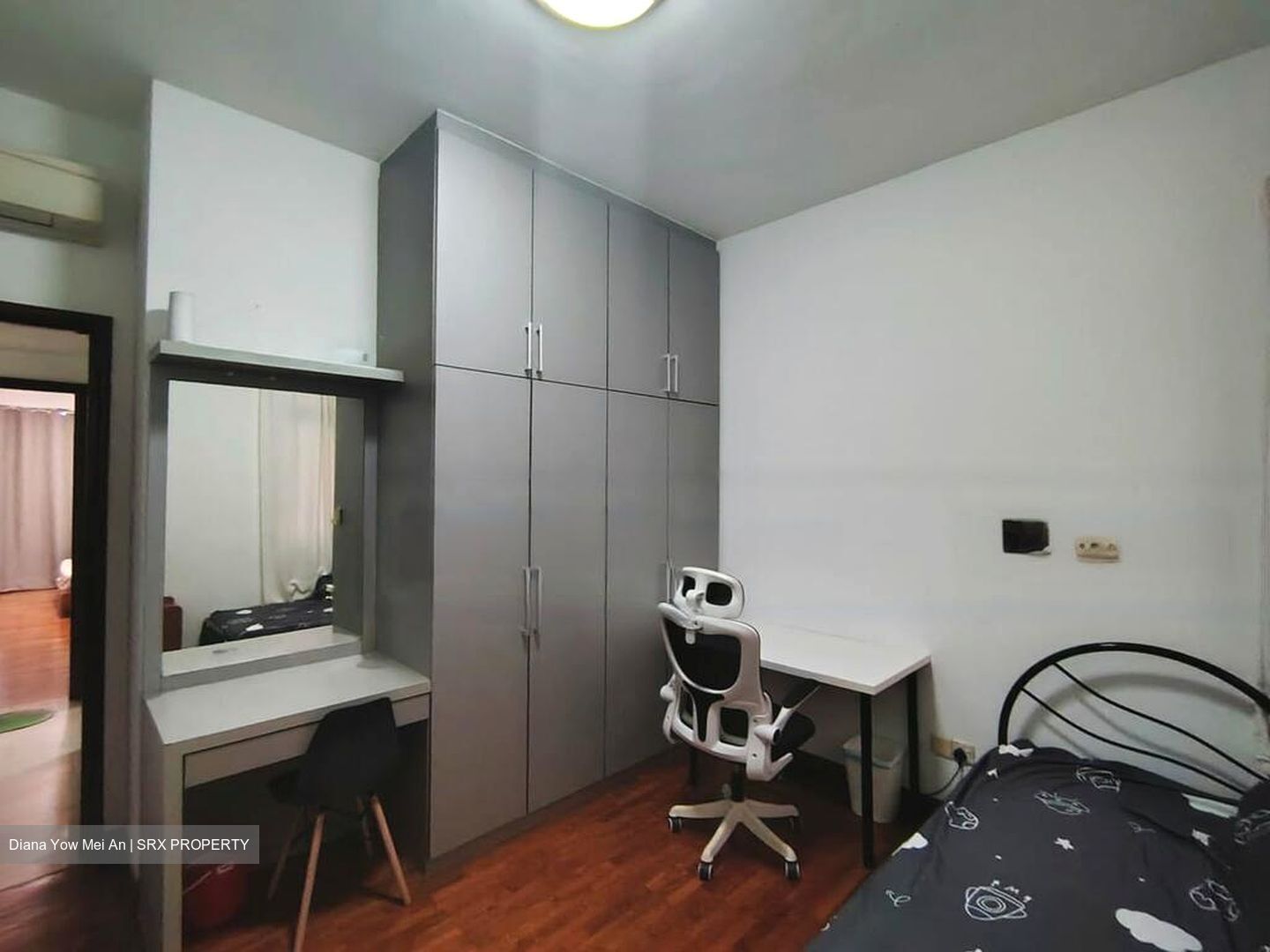 Seletaris (D27), Condominium #497334381